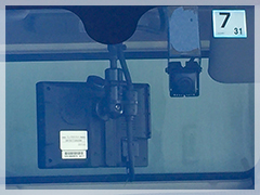 ドライブレコーダー設置中